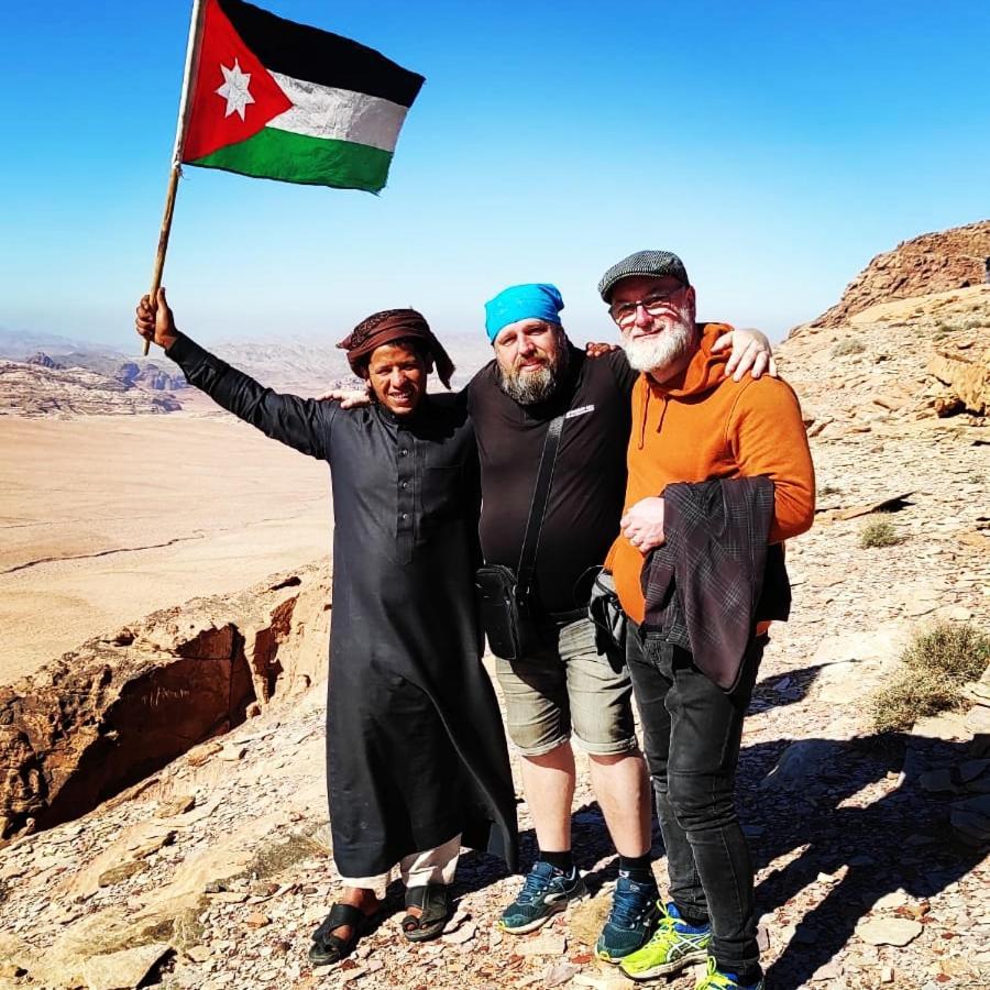 Joy To Wadi Rum Exterior photo