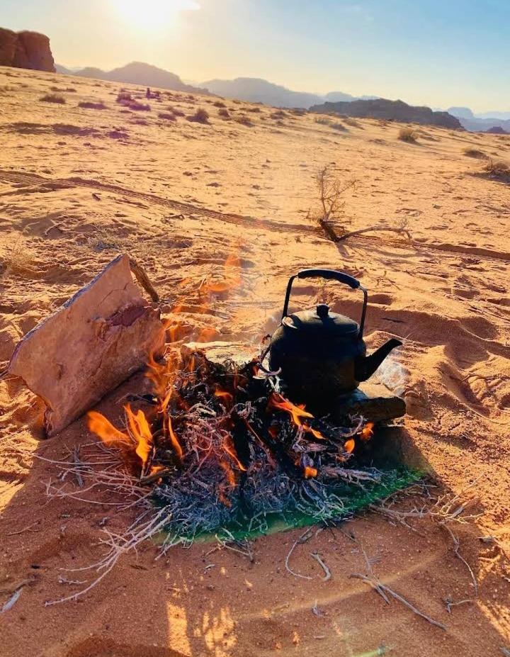 Joy To Wadi Rum Exterior photo